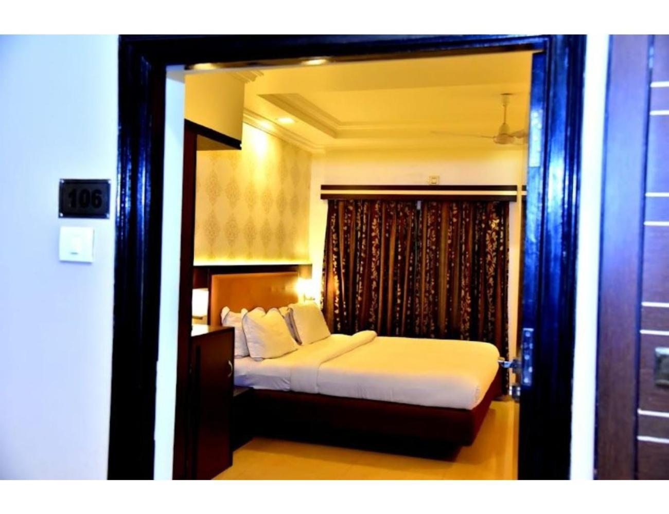 The Grand Krishna Luxury Hotel, Chikmagalur Exterior photo