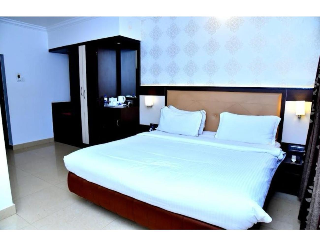The Grand Krishna Luxury Hotel, Chikmagalur Exterior photo