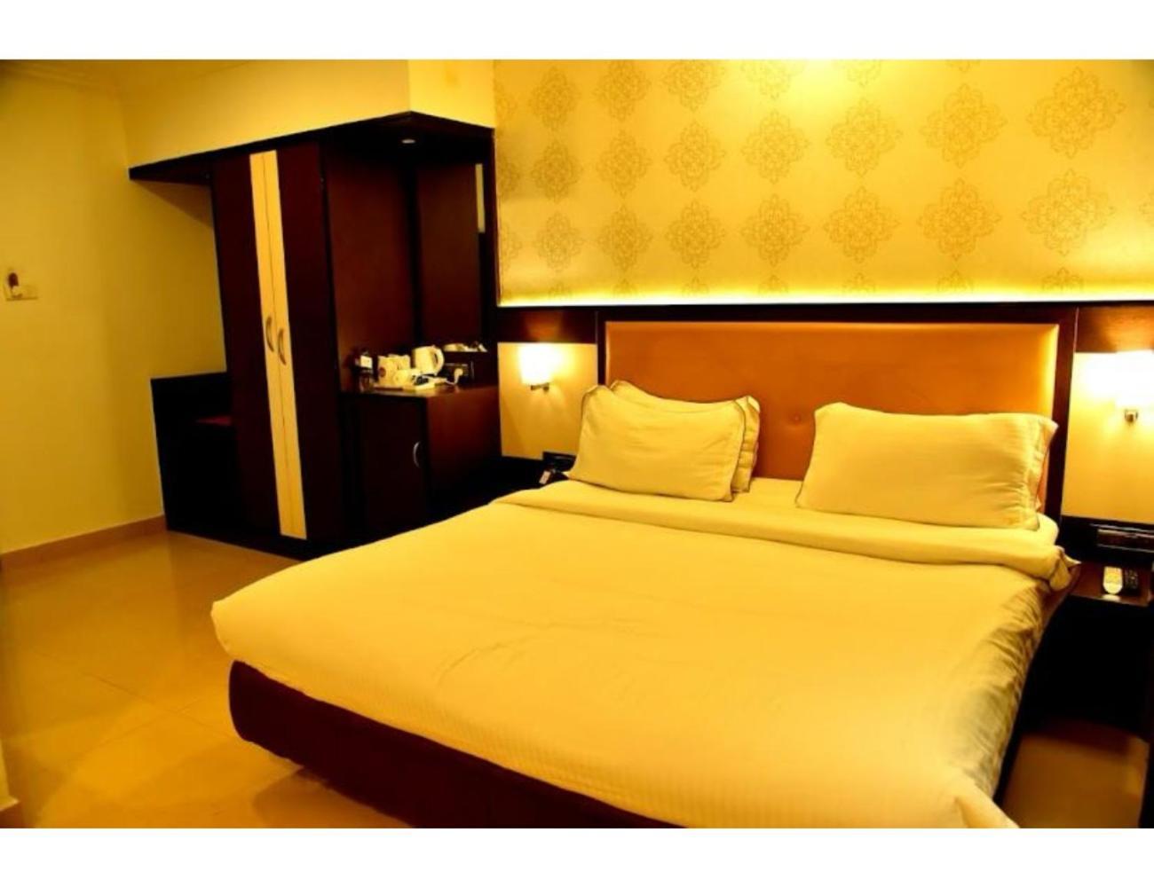 The Grand Krishna Luxury Hotel, Chikmagalur Exterior photo